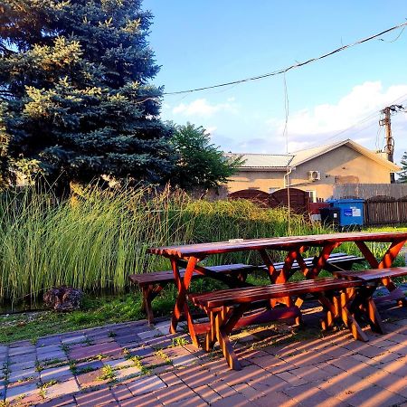 Gabor Panzio Aparthotel Gyál Buitenkant foto
